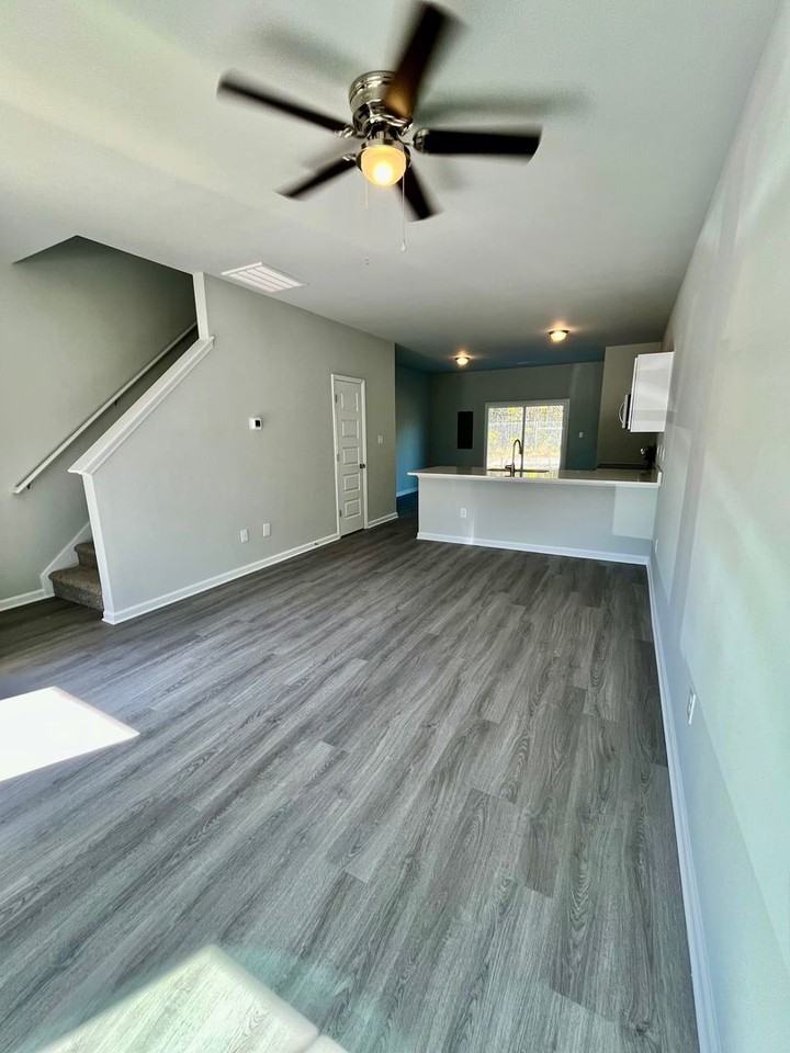 168 Buckhorn Ave - Photo 4 of 9