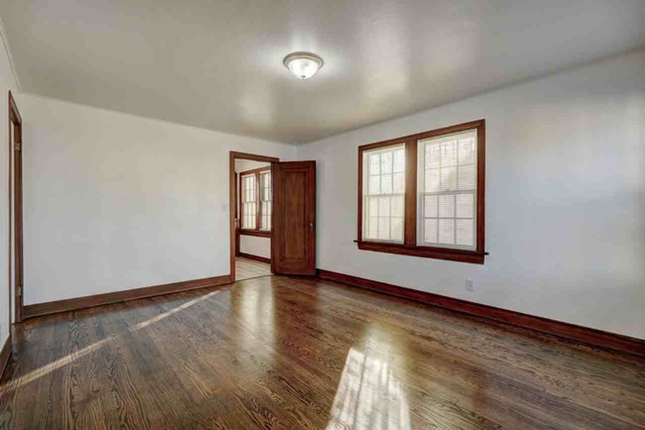 3148 Nw 25th St - Photo 3 of 12