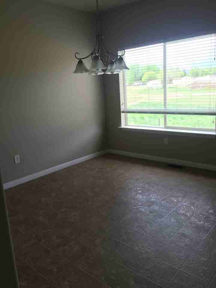 1562 W 300 S - Photo 3 of 11