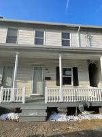featured image of 142 4th St
