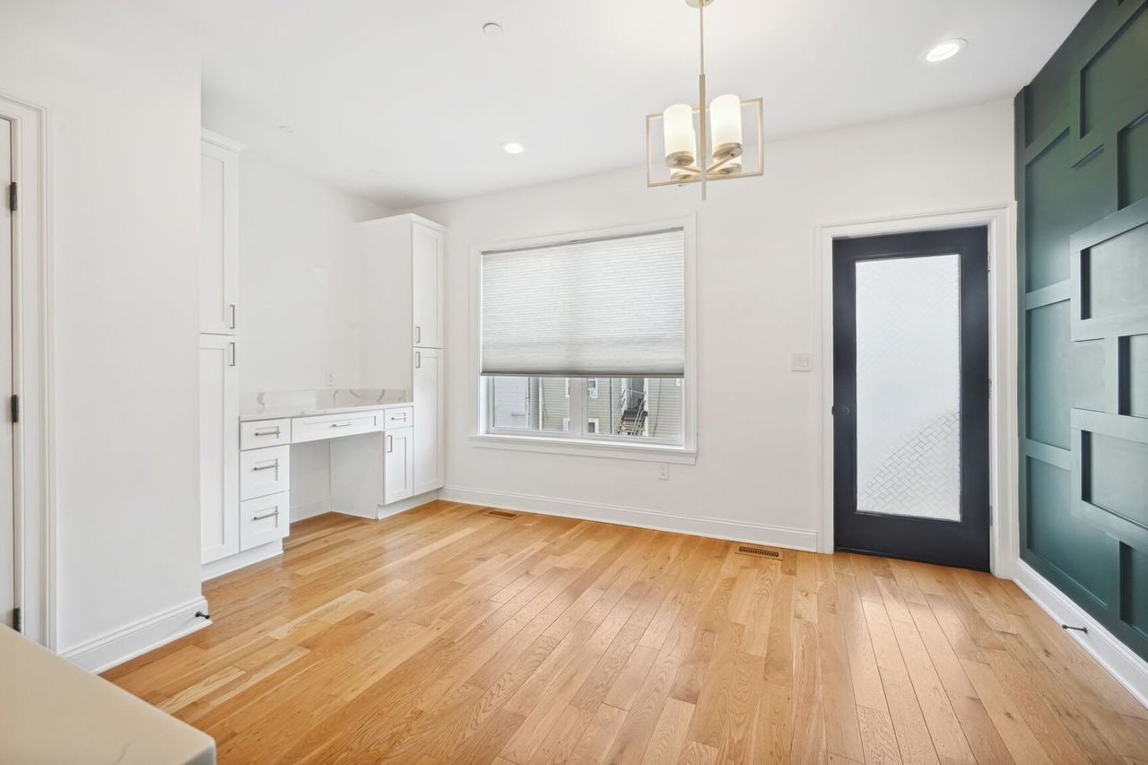 1315 Trinidad Ave Ne #1 - Photo 6 of 25