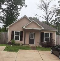 featured image of 406 Shady Park Cv