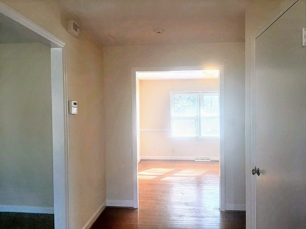 3819 Swarthmore Rd - Photo 3 of 18