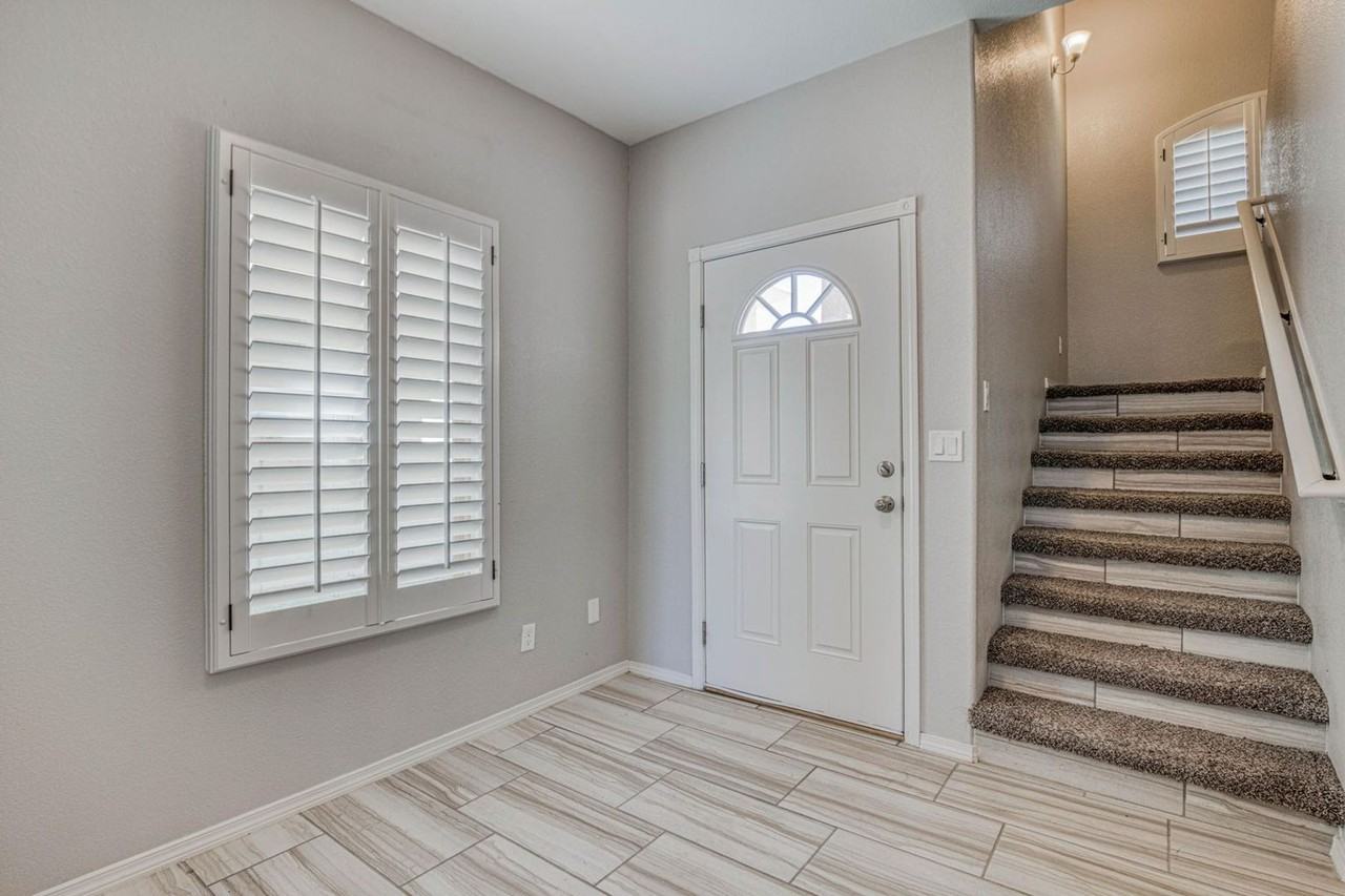 6073 Rivet Place - Photo 4 of 32