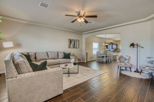 featured image of 7400 Eagle Vista Dr