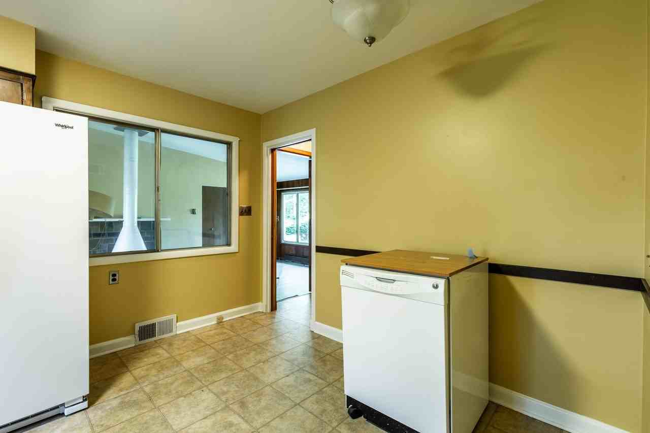 11851 N Springdale Ct - Photo 6 of 34