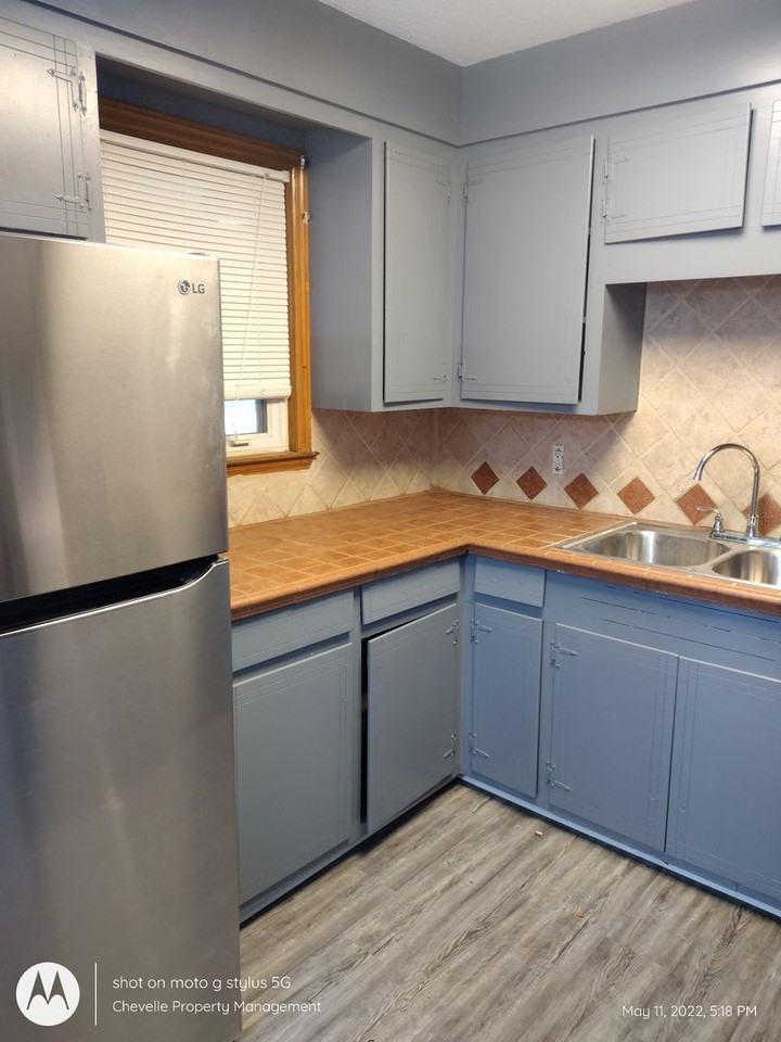 1817 E Boundary Rd - Photo 2 of 21