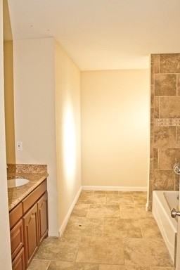 1000 N Eva Ave - Photo 3 of 8