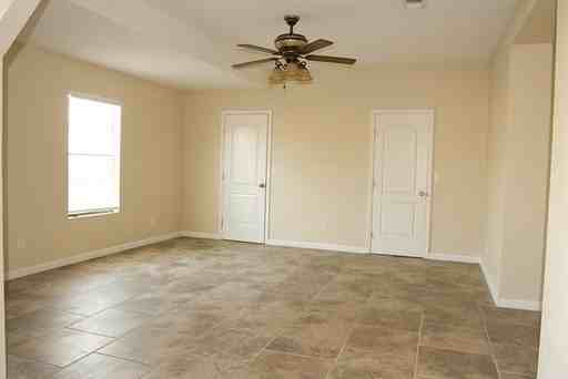 1000 N Eva Ave - Photo 5 of 8