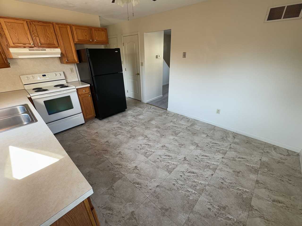 222 Craigdan Dr - Photo 3 of 13