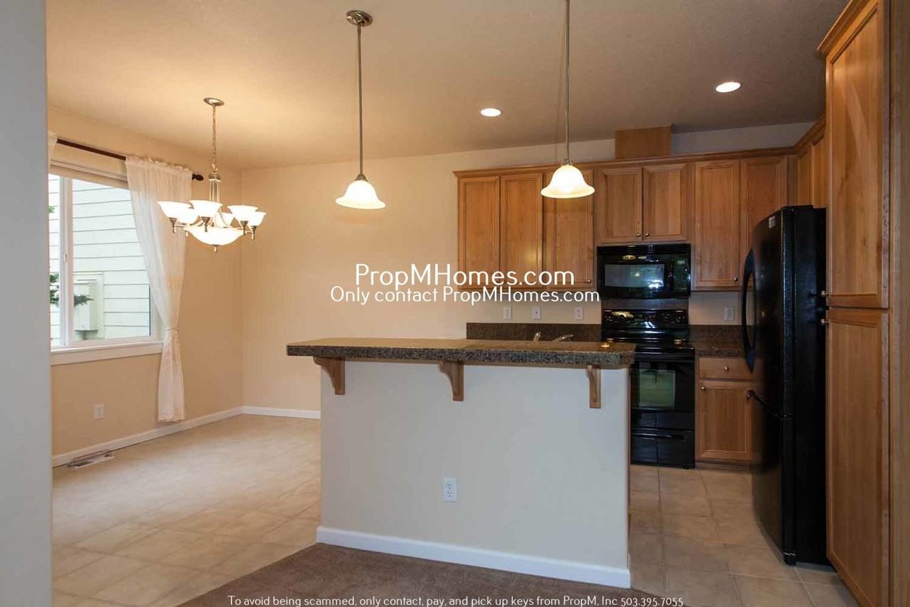 868 Nw Council Dr - Photo 6 of 16