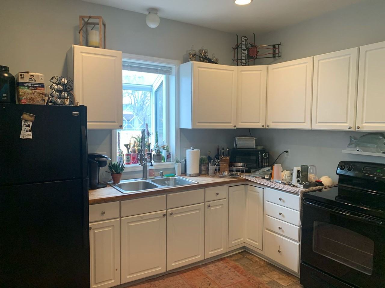 230 Humboldt Ave N - Photo 5 of 17