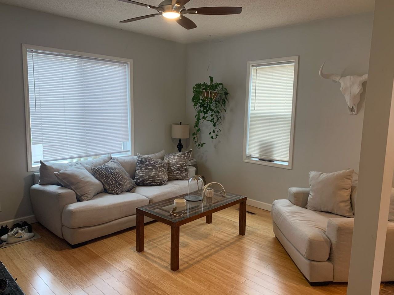 230 Humboldt Ave N - Photo 2 of 17