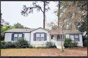 featured image of 104 Edwards St