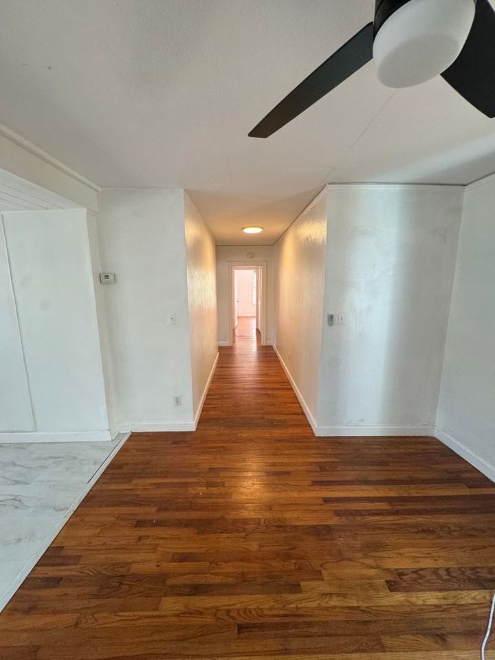 104 Edwards St - Photo 7 of 18