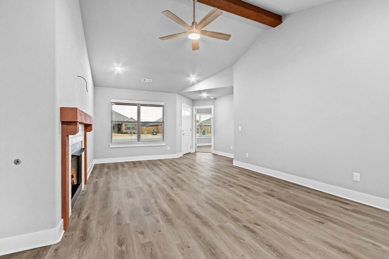 210 Citation St - Photo 7 of 30