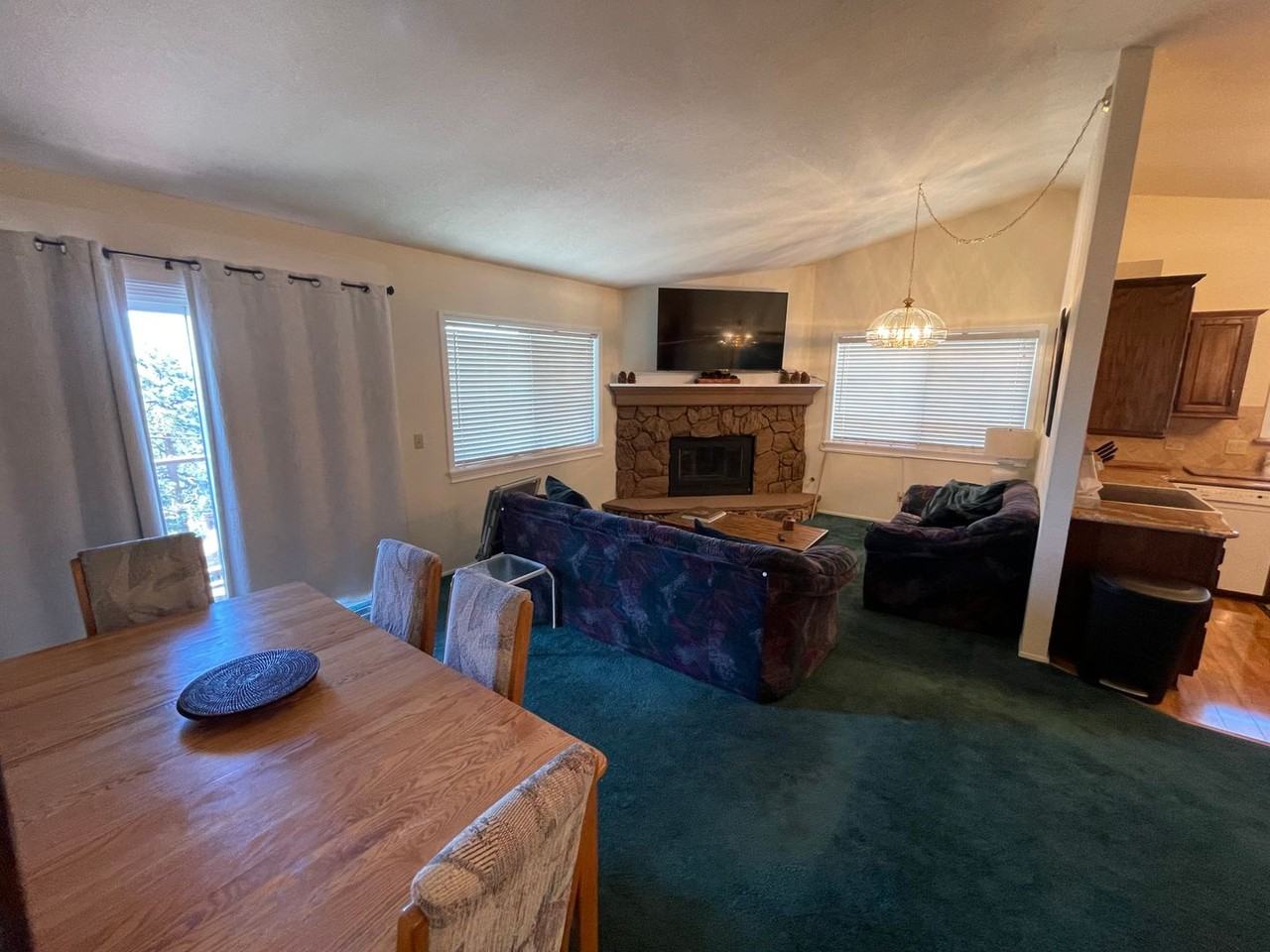 753A Bigler Cir - Photo 7 of 38