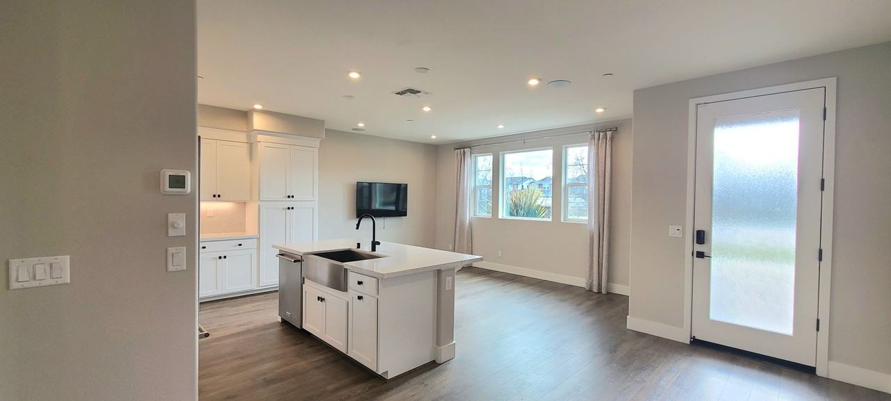 3057 Cityscape Walk - Photo 2 of 40