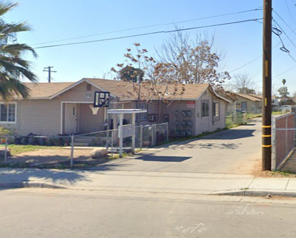 936 Sterling Rd - Photo 2 of 3