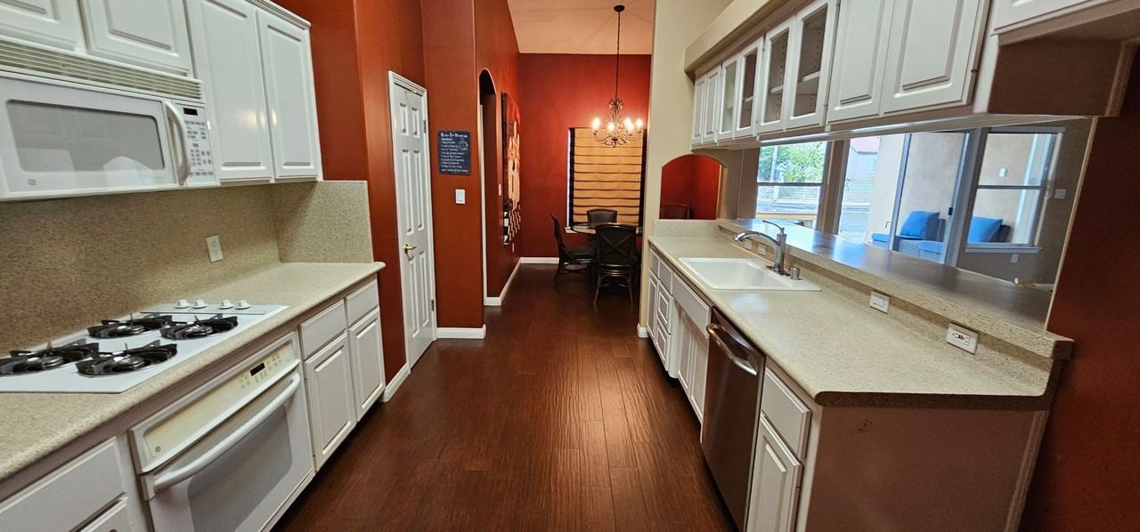 5305 Headlands Dr - Photo 3 of 16