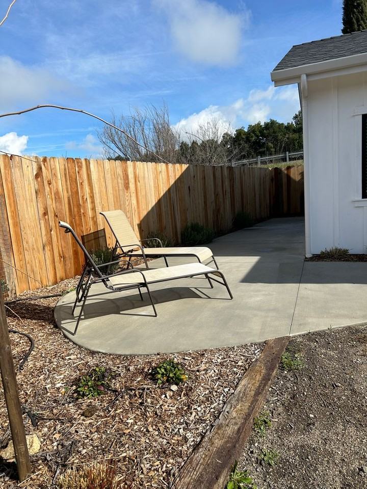 9075 Pajaro Ln - Photo 3 of 10