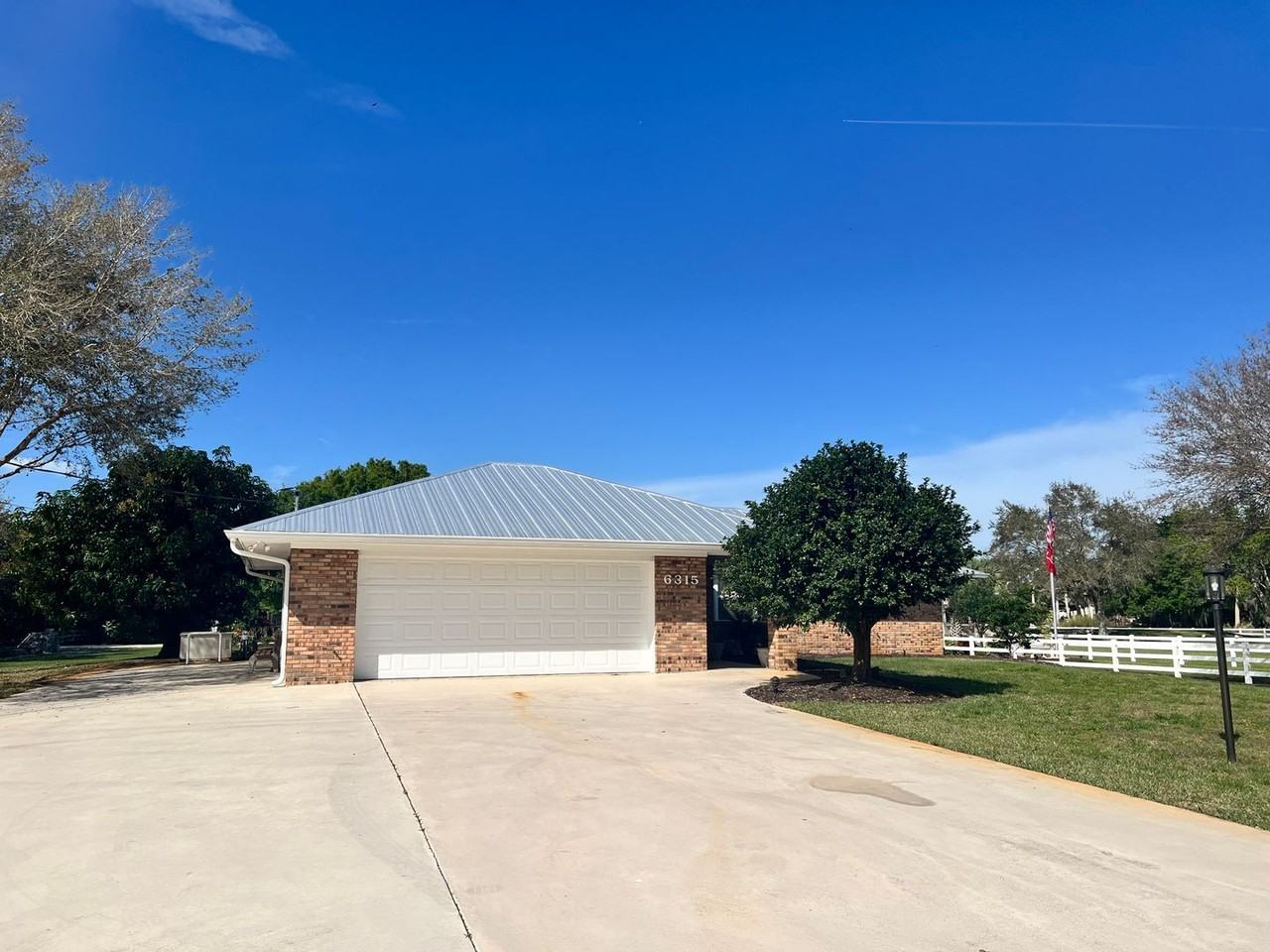 6315 Oleander Ave - Photo 2 of 50