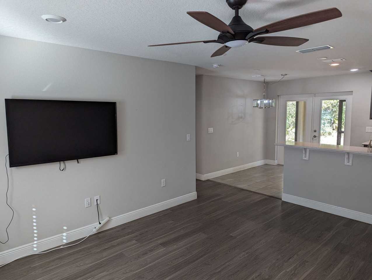 1619 Greens Dairy Rd - Photo 3 of 16