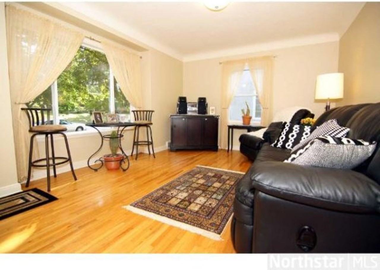 947 Wilder St S - Photo 2 of 7