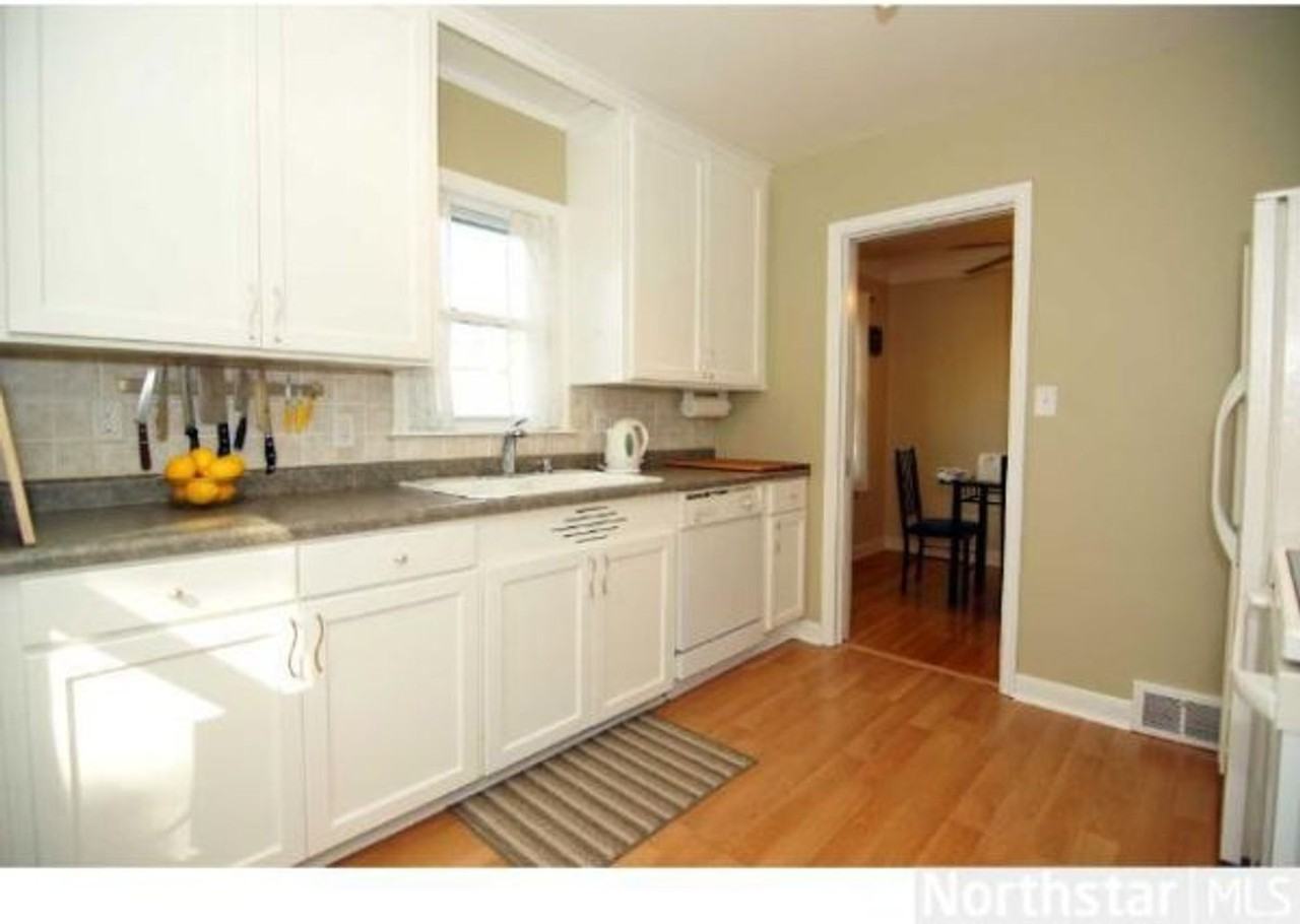 947 Wilder St S - Photo 3 of 7