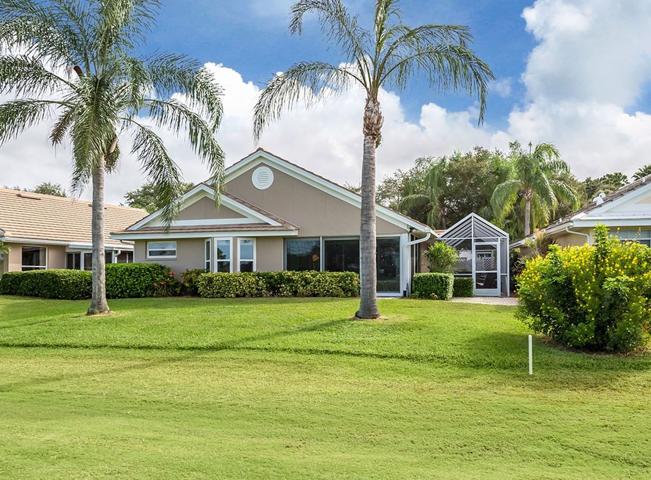 540 Clubside Cir - Photo 3 of 42