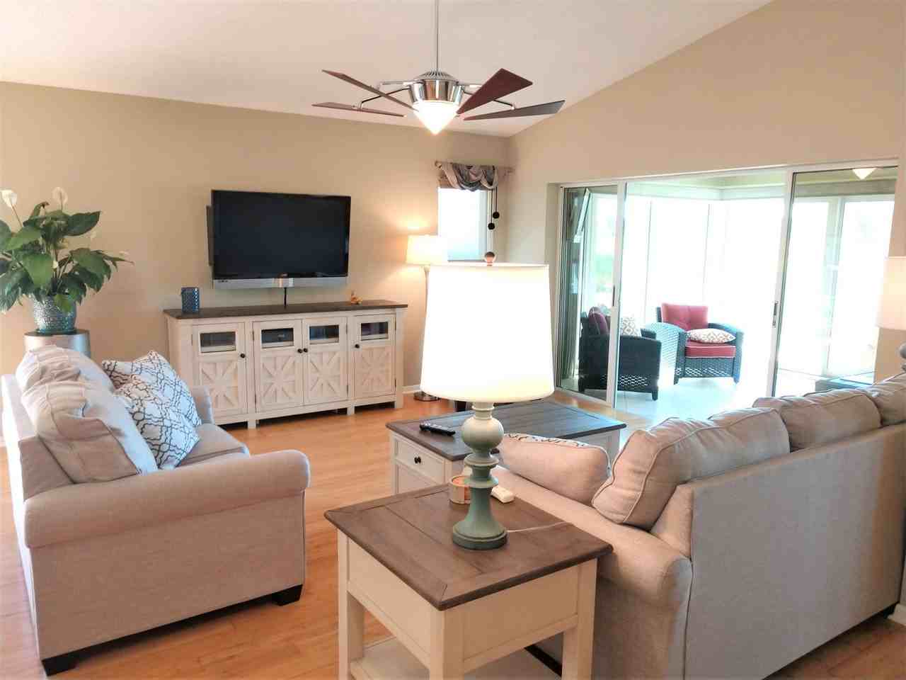 540 Clubside Cir - Photo 7 of 42