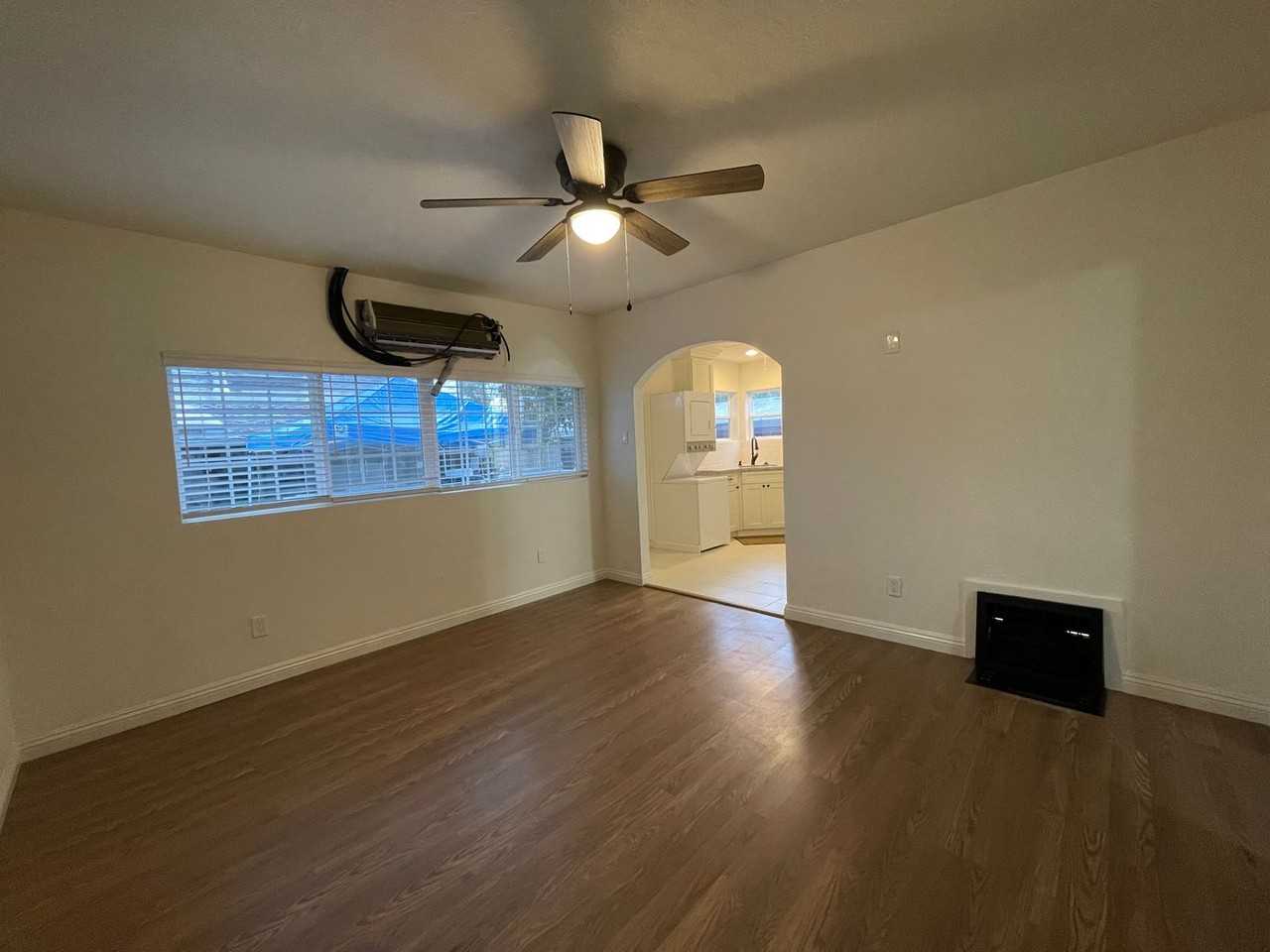 320 Star St #A - Photo 3 of 14