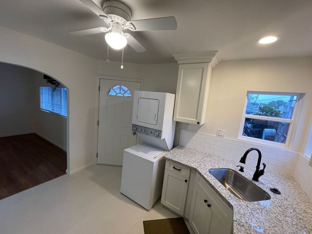 320 Star St #A - Photo 5 of 14