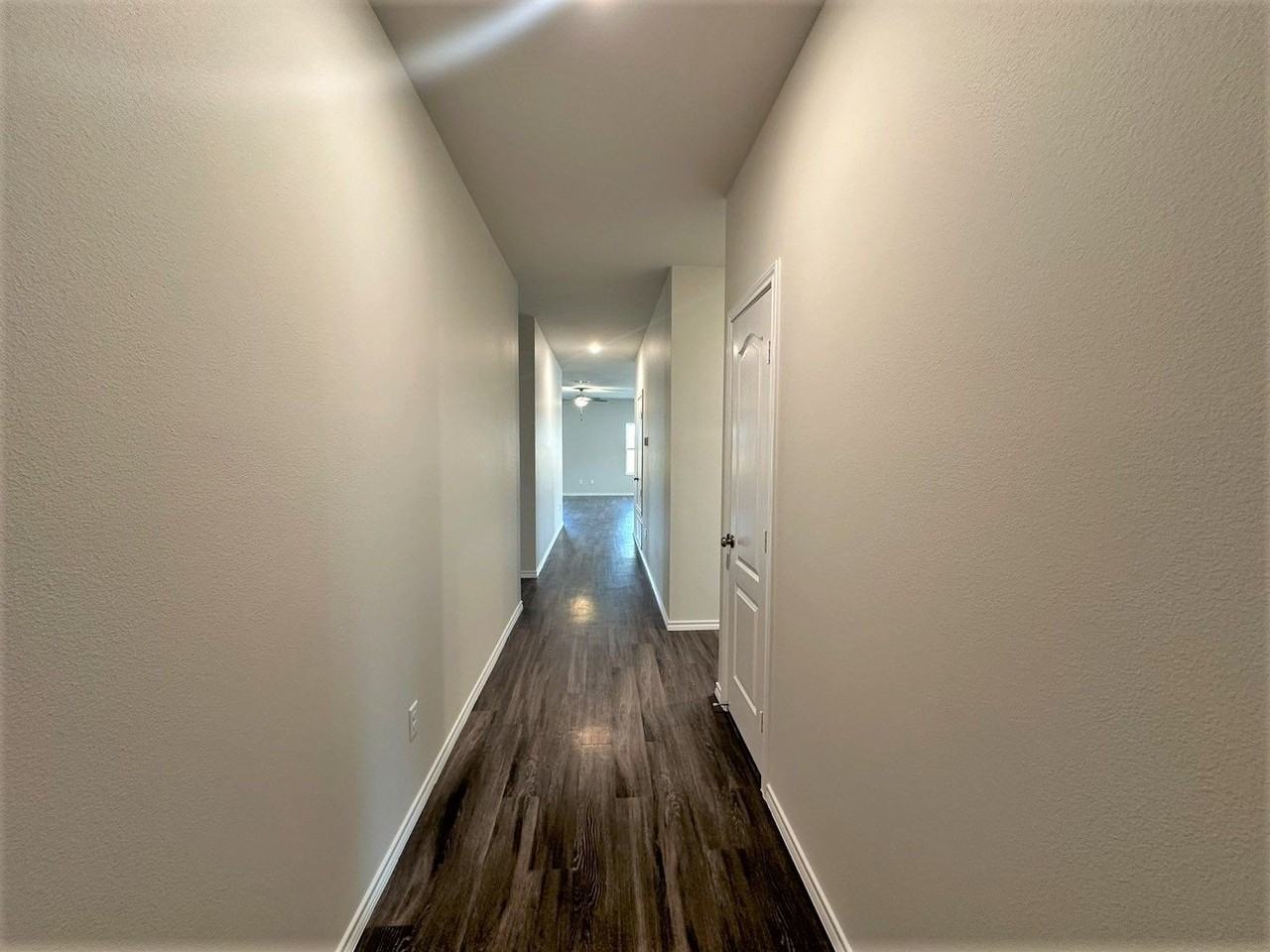 1102 Mayme Ct - Photo 2 of 23