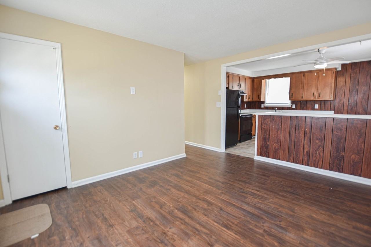 2730 Ann Drive - Photo 4 of 11