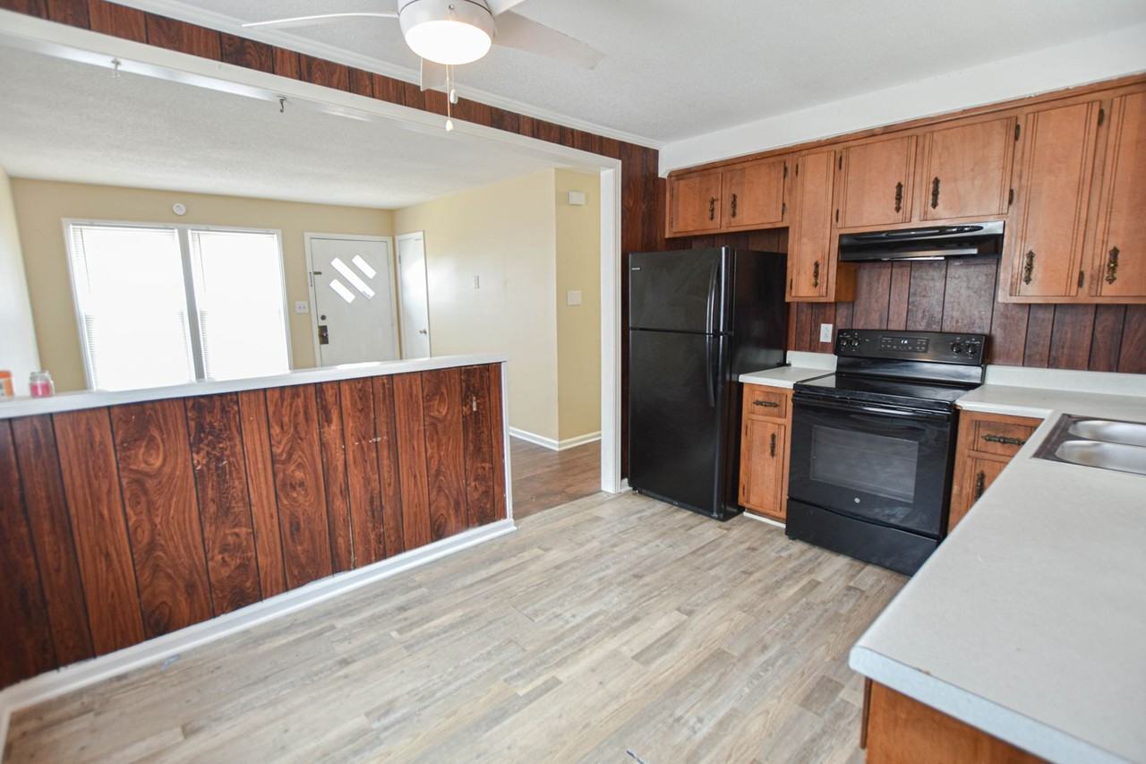 2730 Ann Drive - Photo 6 of 11