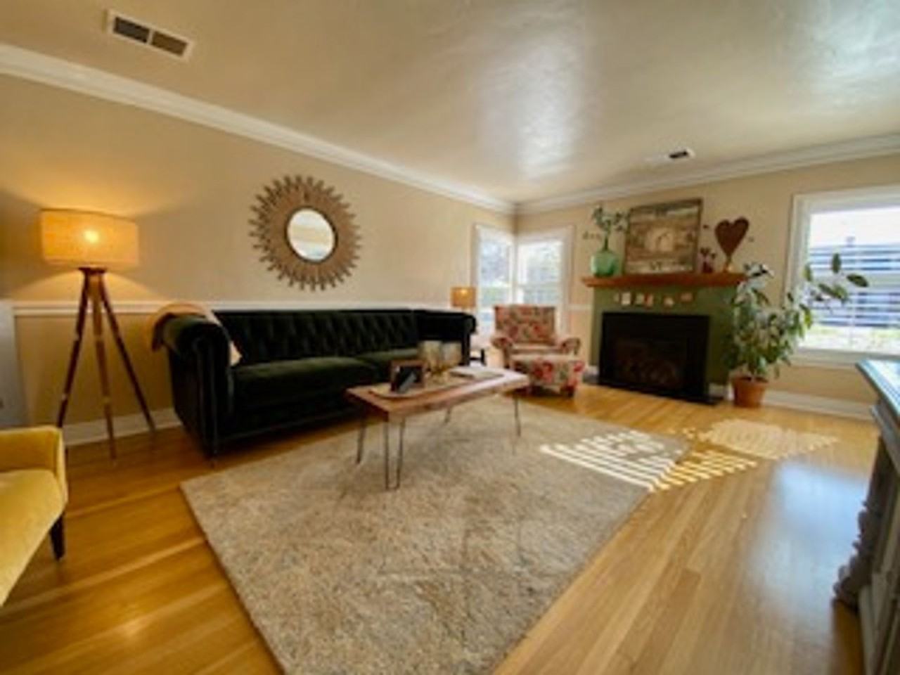 1420 W Kaweah Ave - Photo 7 of 20