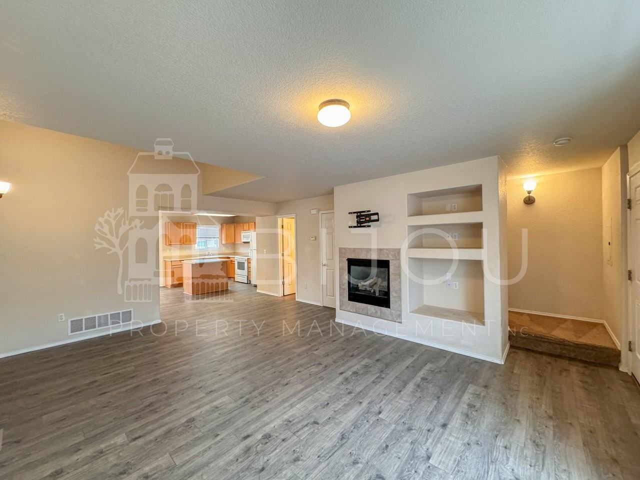 2533 Mesa Springs Vw - Photo 3 of 20
