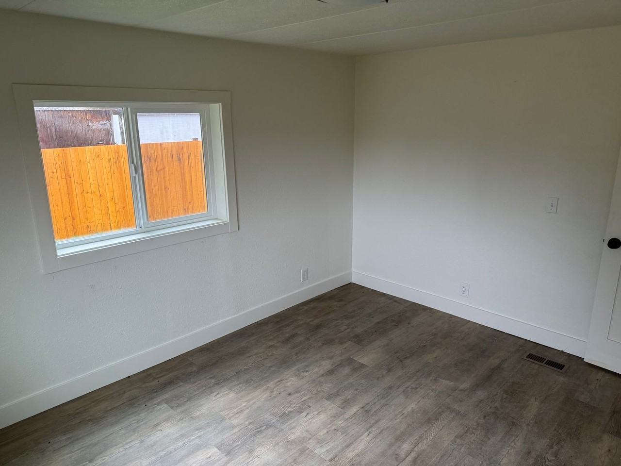 4997 Morely Loop - Photo 5 of 10