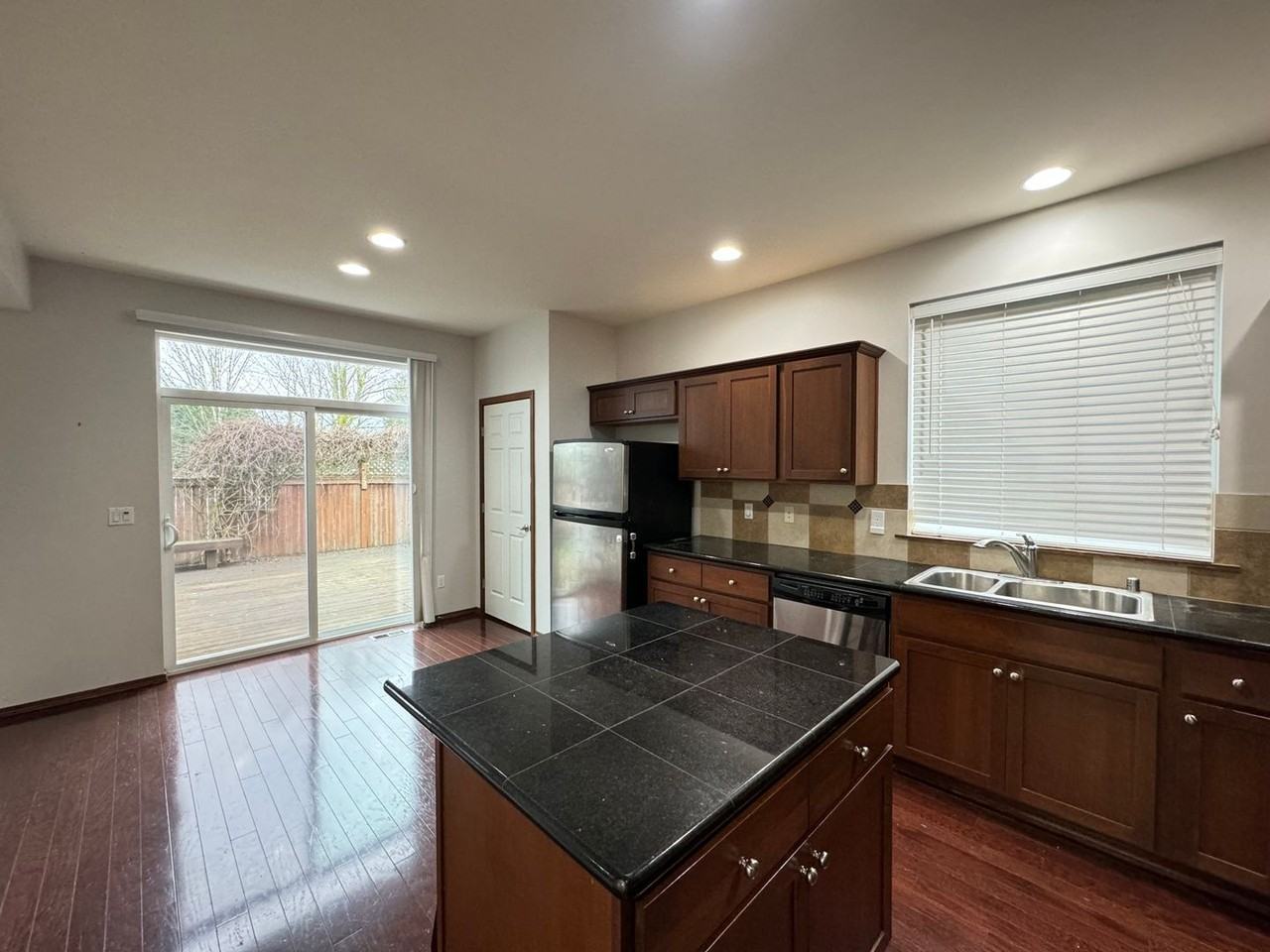 12936 Ne 198th Pl - Photo 3 of 24