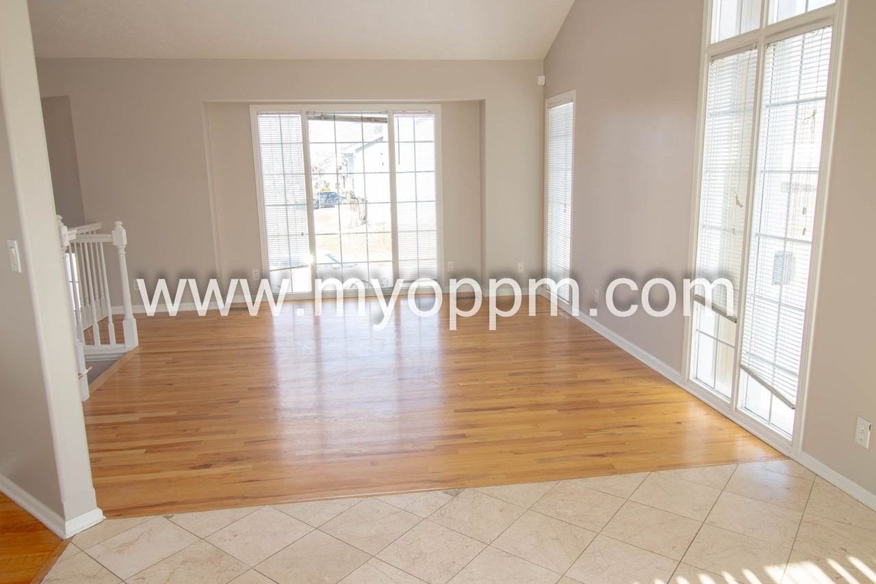 12927 Ogden St - Photo 4 of 33