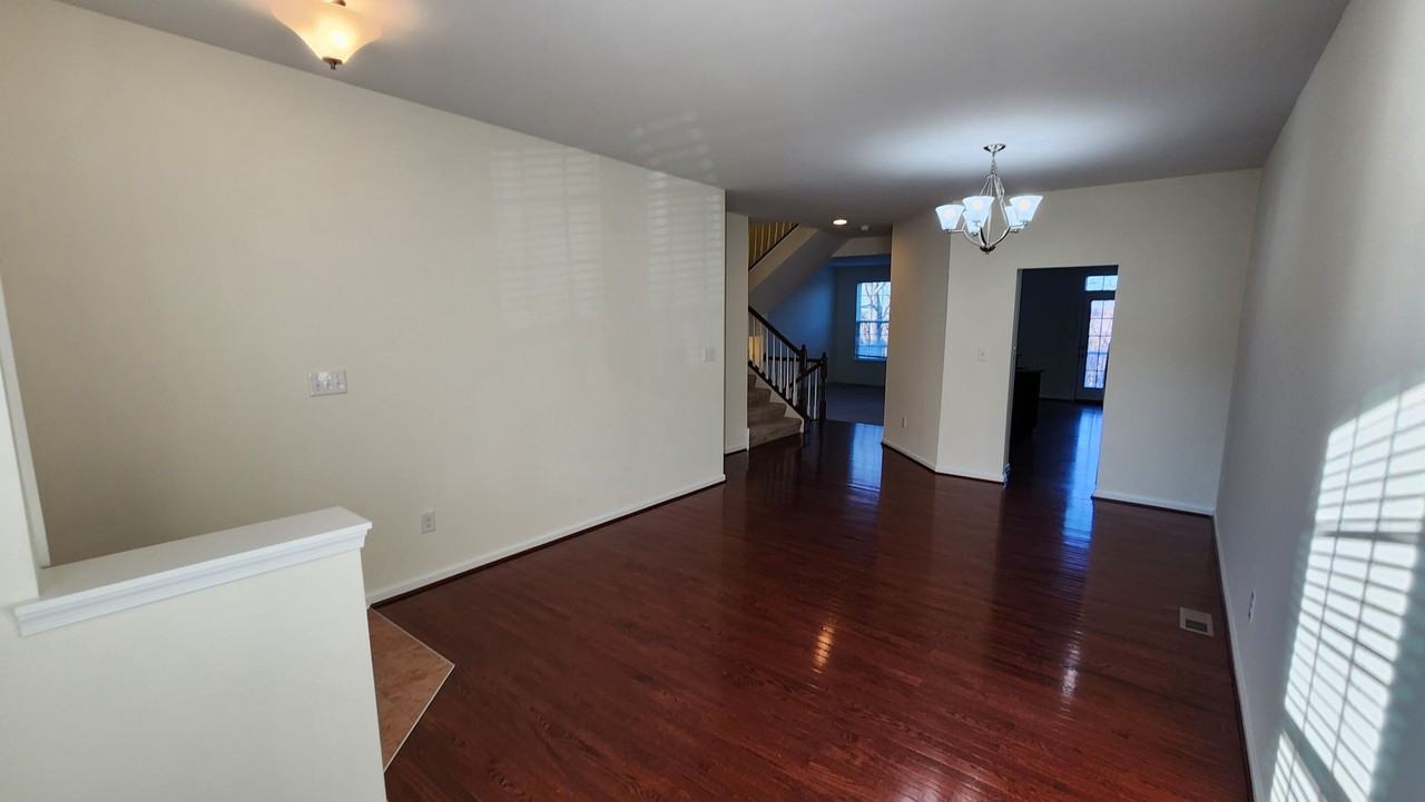 1280 Madison Ln - Photo 3 of 20