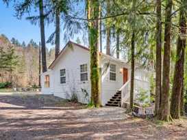12705 Vlg Rd  