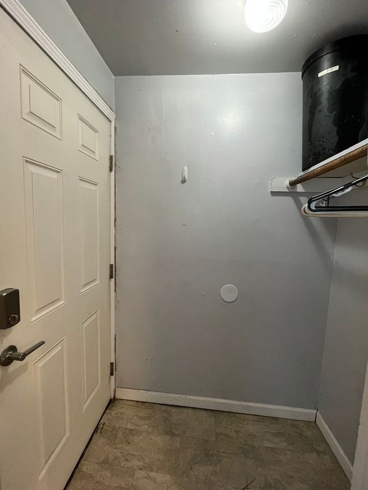 1225 Kennicott Ave - Photo 2 of 13