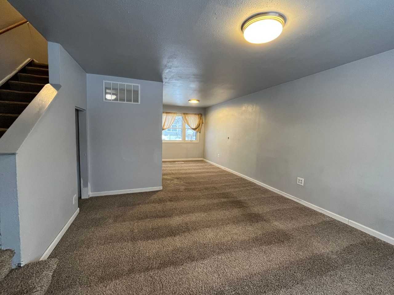 1225 Kennicott Ave - Photo 3 of 13