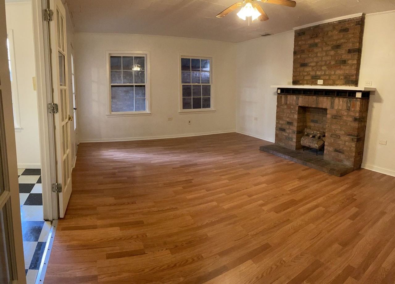 450 S 2nd St - Photo 2 of 18