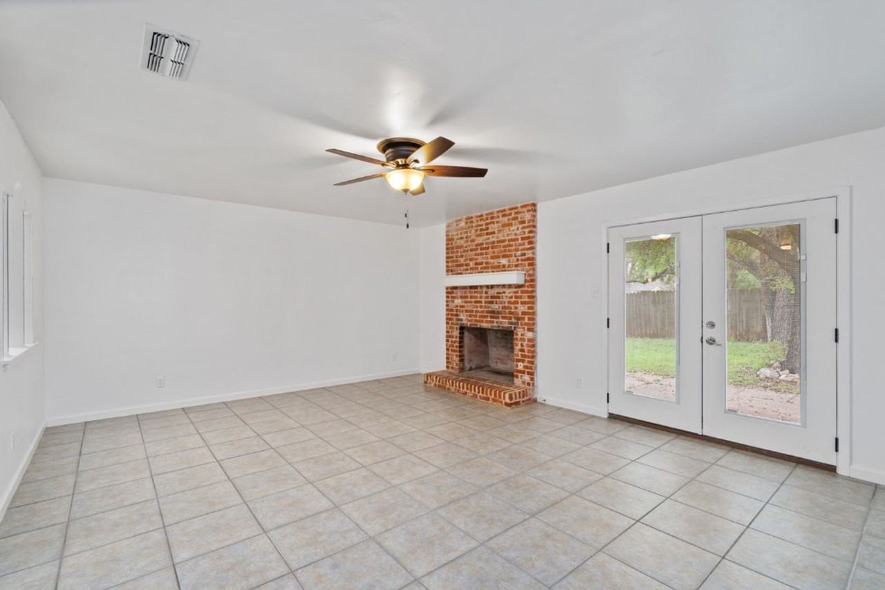 2701 Alderwood Dr - Photo 5 of 25