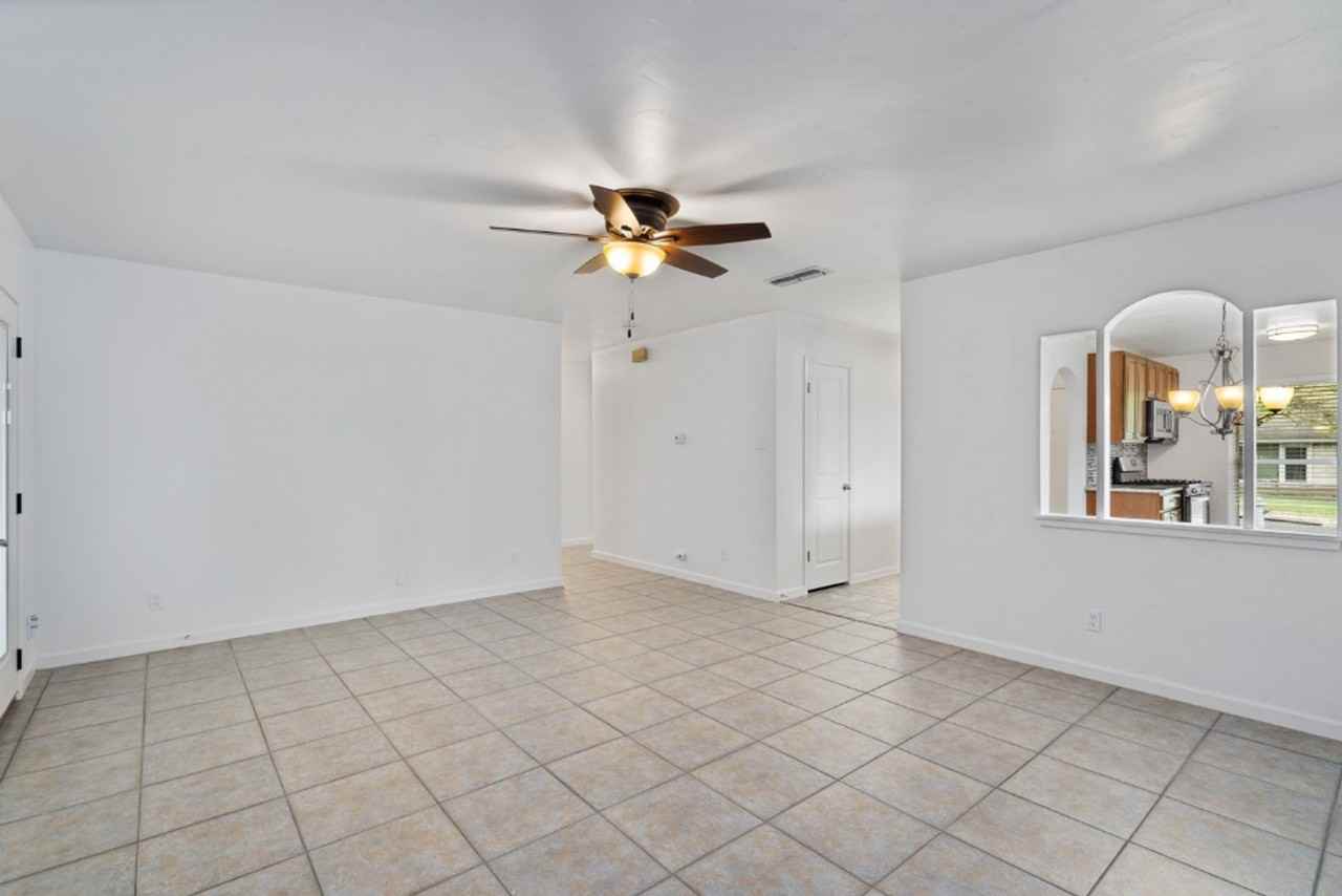 2701 Alderwood Dr - Photo 6 of 25