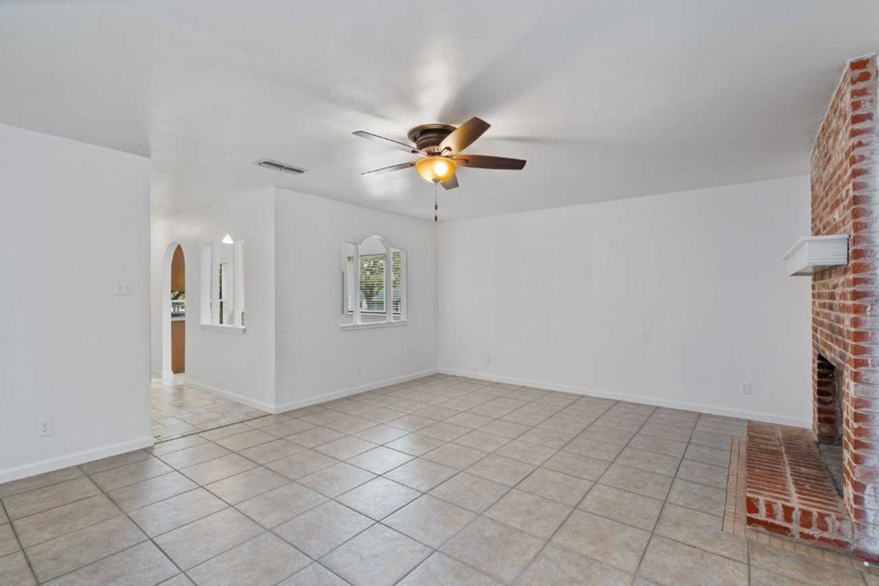 2701 Alderwood Dr - Photo 7 of 25