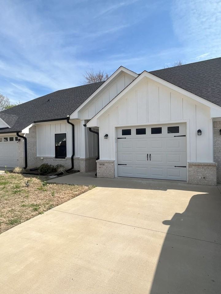 10784 CR 169 - Photo 2 of 50